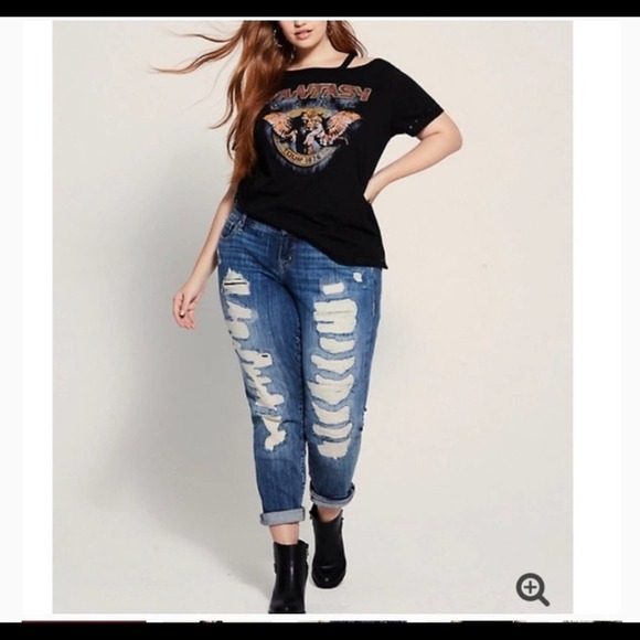 TORRID PREMIUM BOYFRIEND JEANS RIPPED DESTROYED 22 - Picture 1 of 12